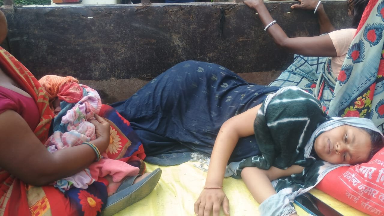 Rashtra Jagrookta | बाढ़ की विभीषिका के बाद भी संस्थागत प्रसव को सुदूरवर्ती...