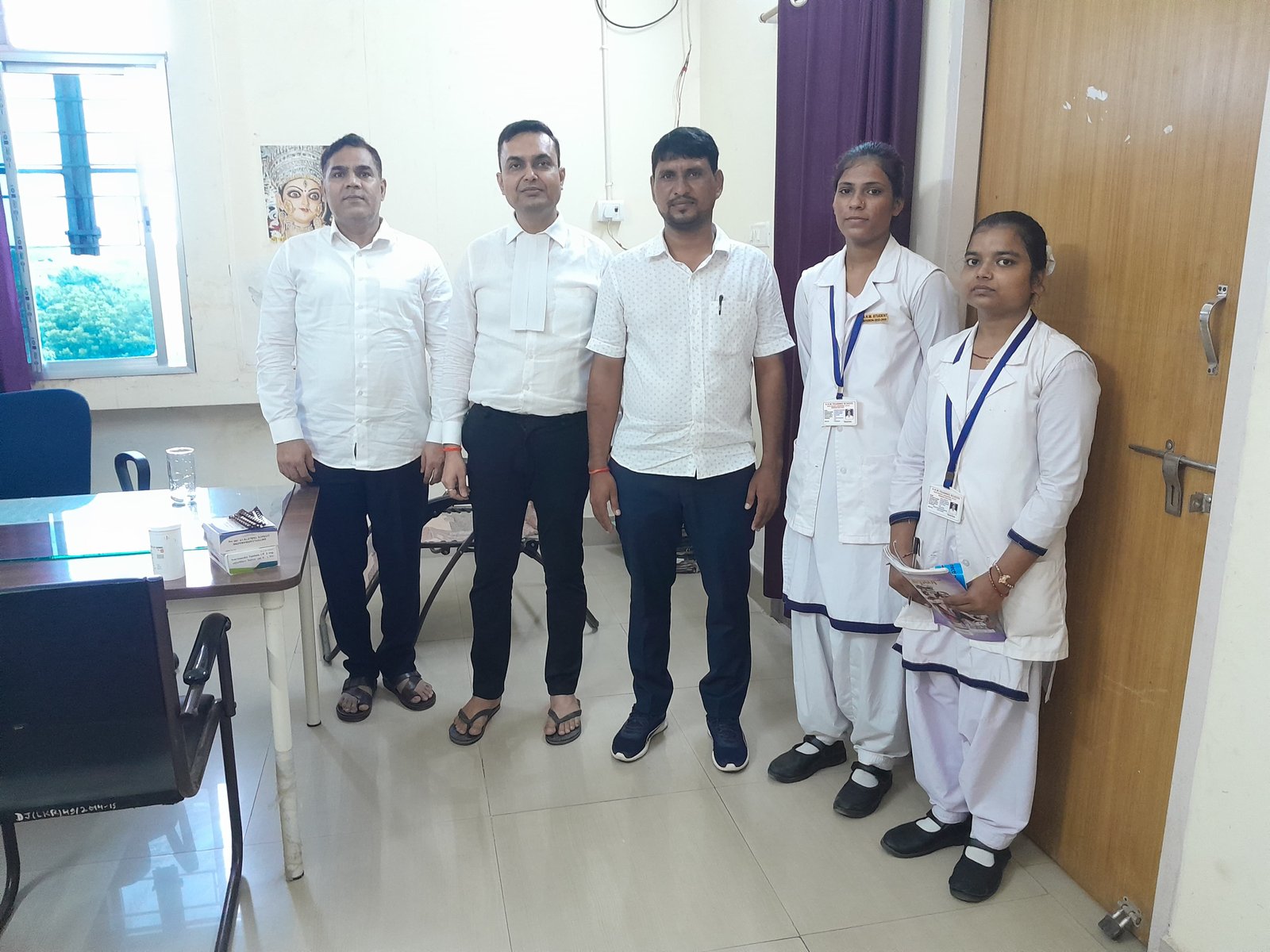 Rashtra Jagrookta | पहल :    प्रभारी जिला जज के साथ अन्य अधिकारी  ने खायी...