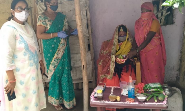 Rashtra Jagrookta | घर-घर भ्रमण कर सेविकाओं द्वारा किया  गया गोदभराई...