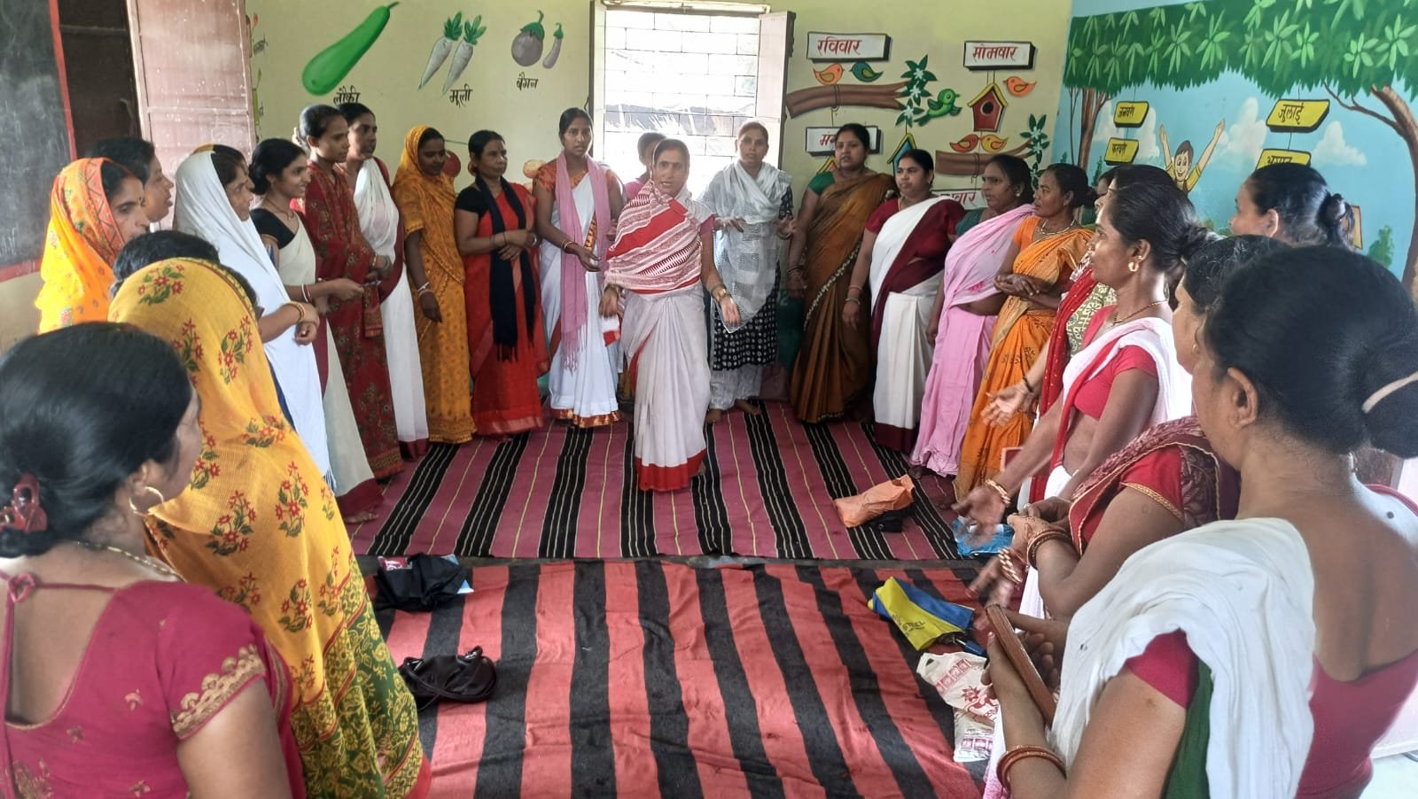 Rashtra Jagrookta | ऑगनबाड़ी सेविकाओं को दिया गया एक दिवसीय प्रशिक्षण