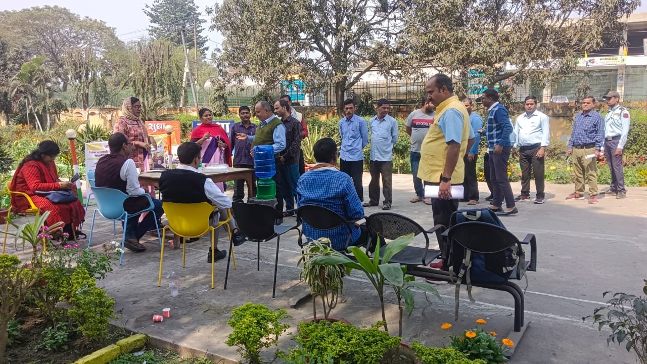 Rashtra Jagrookta | बरौनी डेयरी में चलाया गया एमडीए अभियान, कर्मियों को...